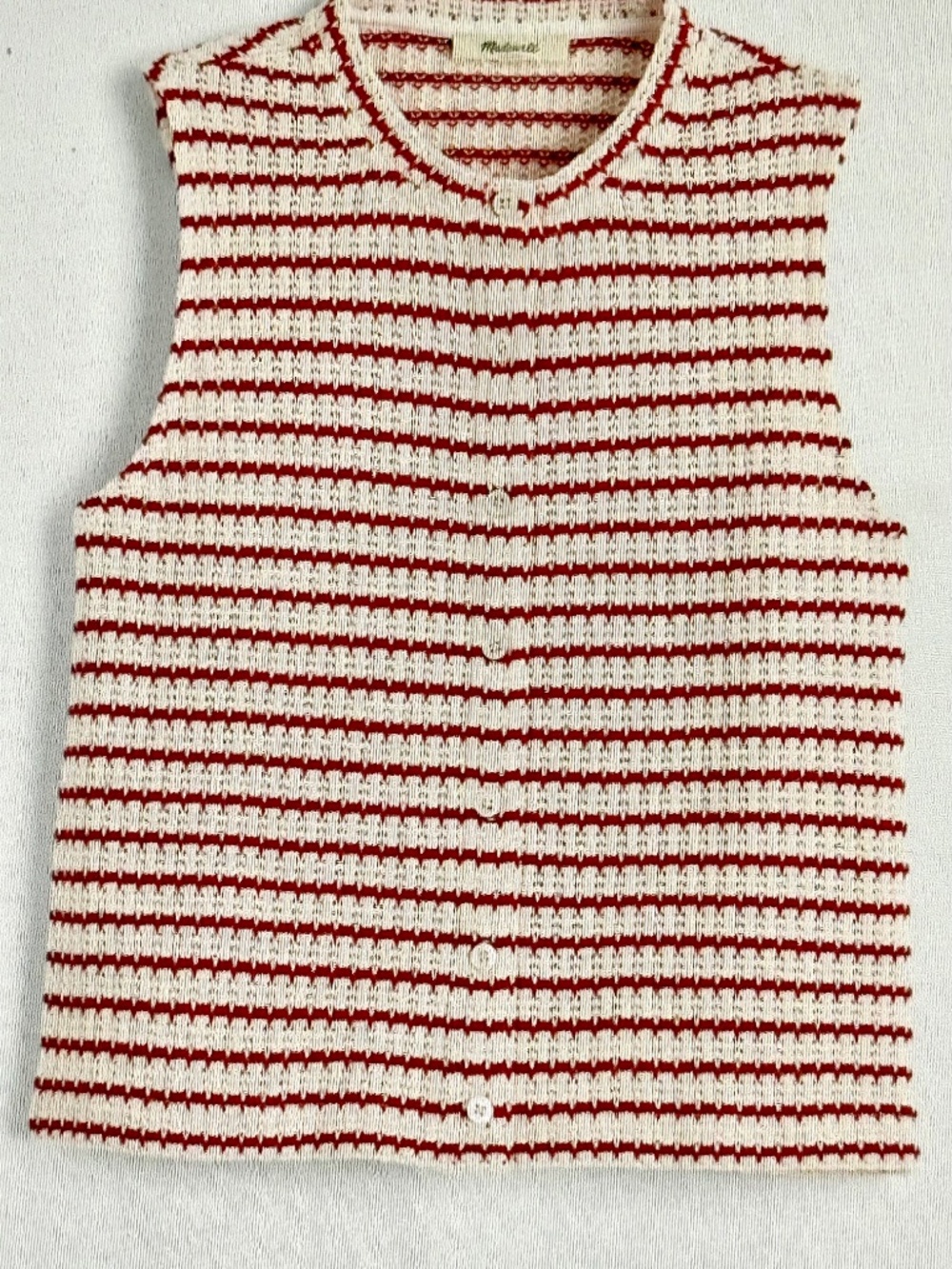 Madewell , Textured-Knit Button- Front Shell Top, Color Vintage Red and White ,M - Picture 3 of 3